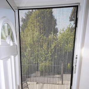 Chainmail door fly screen